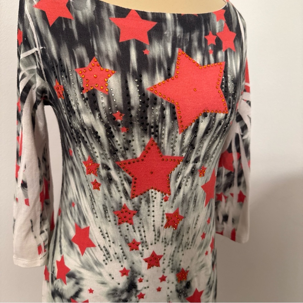 Red Star Print Tie-Dye Midi Dress - Picture 3 of 9
